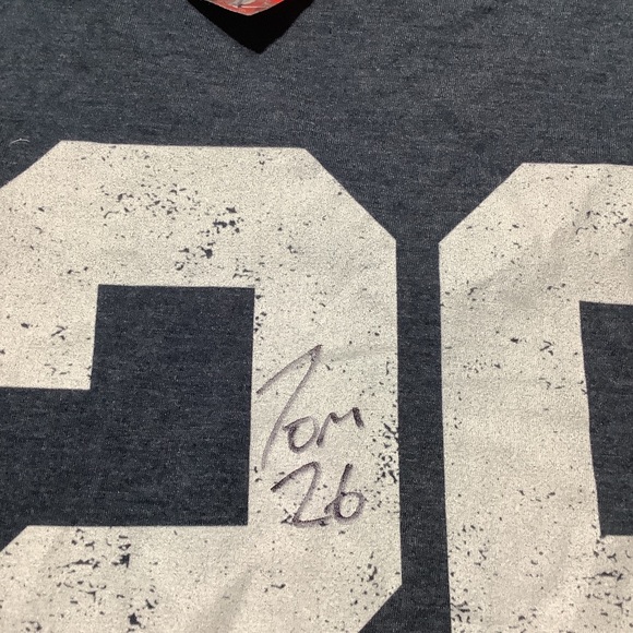 💥 Autographed McNamara #26 NWT MLS Tshirt New England Revolution Large Female - Picture 7 of 7